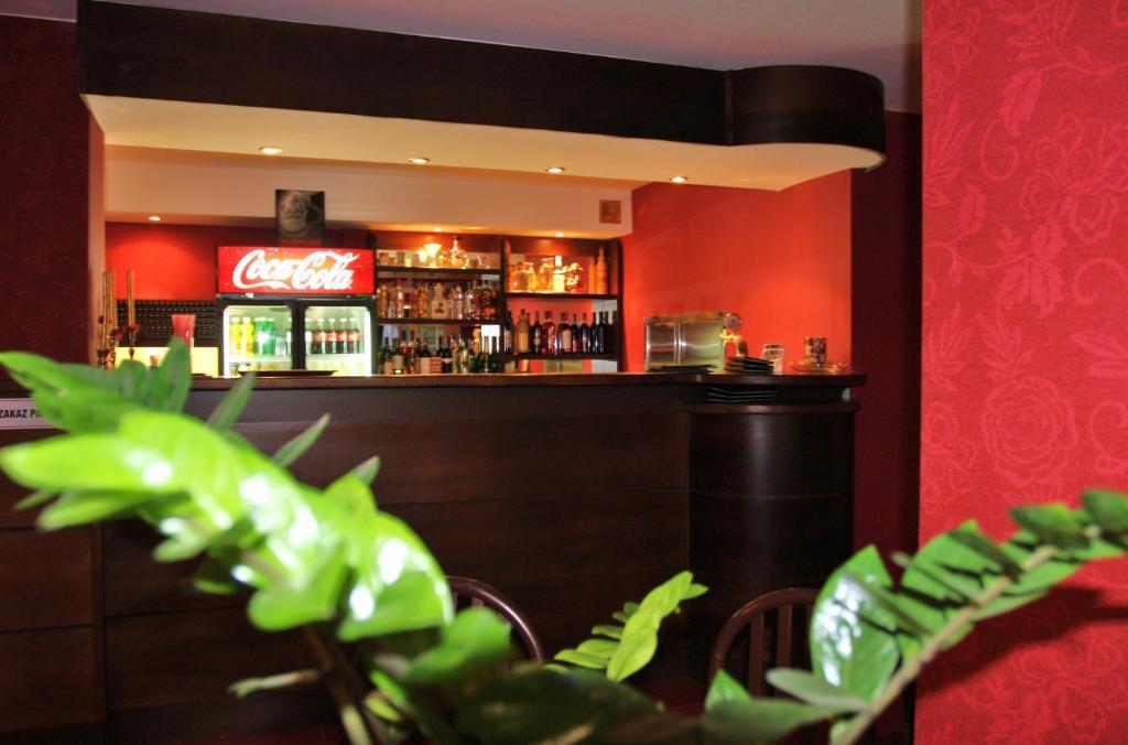 Gosciniec Rycerski Bed & Breakfast Paprotki Ngoại thất bức ảnh